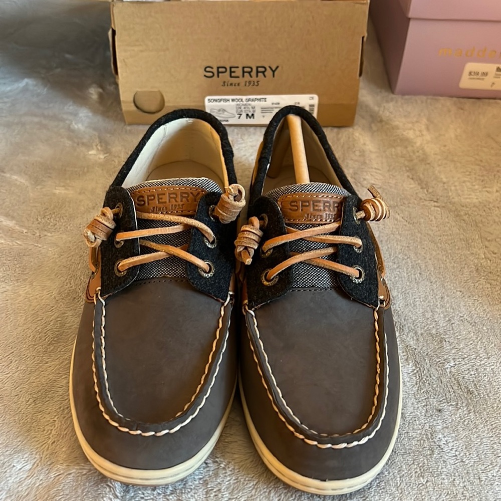 Sperry boat shoes